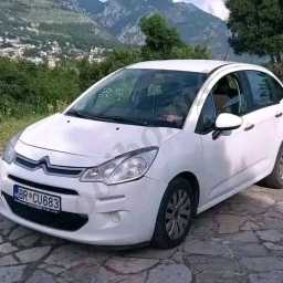 IZDAVANJE.   AUTOMOBILA.   NA.  DAN.    ILI.   NA.  DUZE